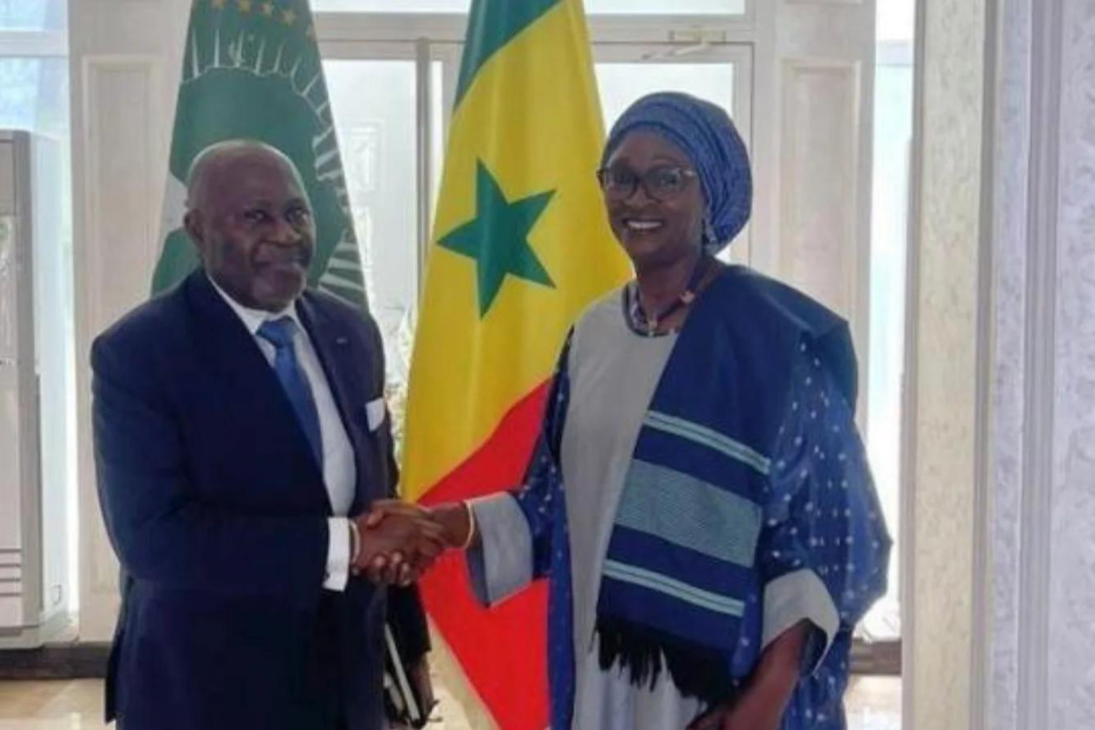 Meeting with The ambassador of the Republic of Cameroon to Senegal