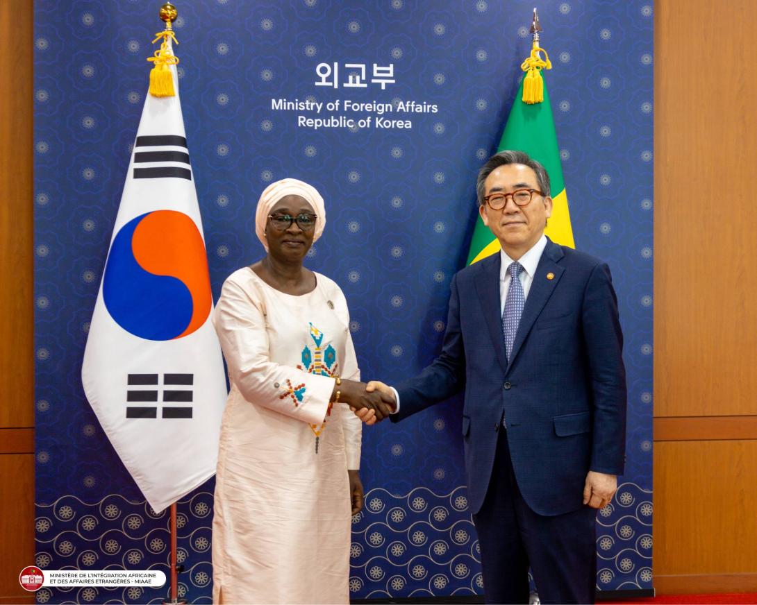 Bilateral Meeting Between Her Excellency Mrs. Yassine Fall and H.E. Mr. CHO Tae-Yul on the Sidelines of the Korea-Africa Summit