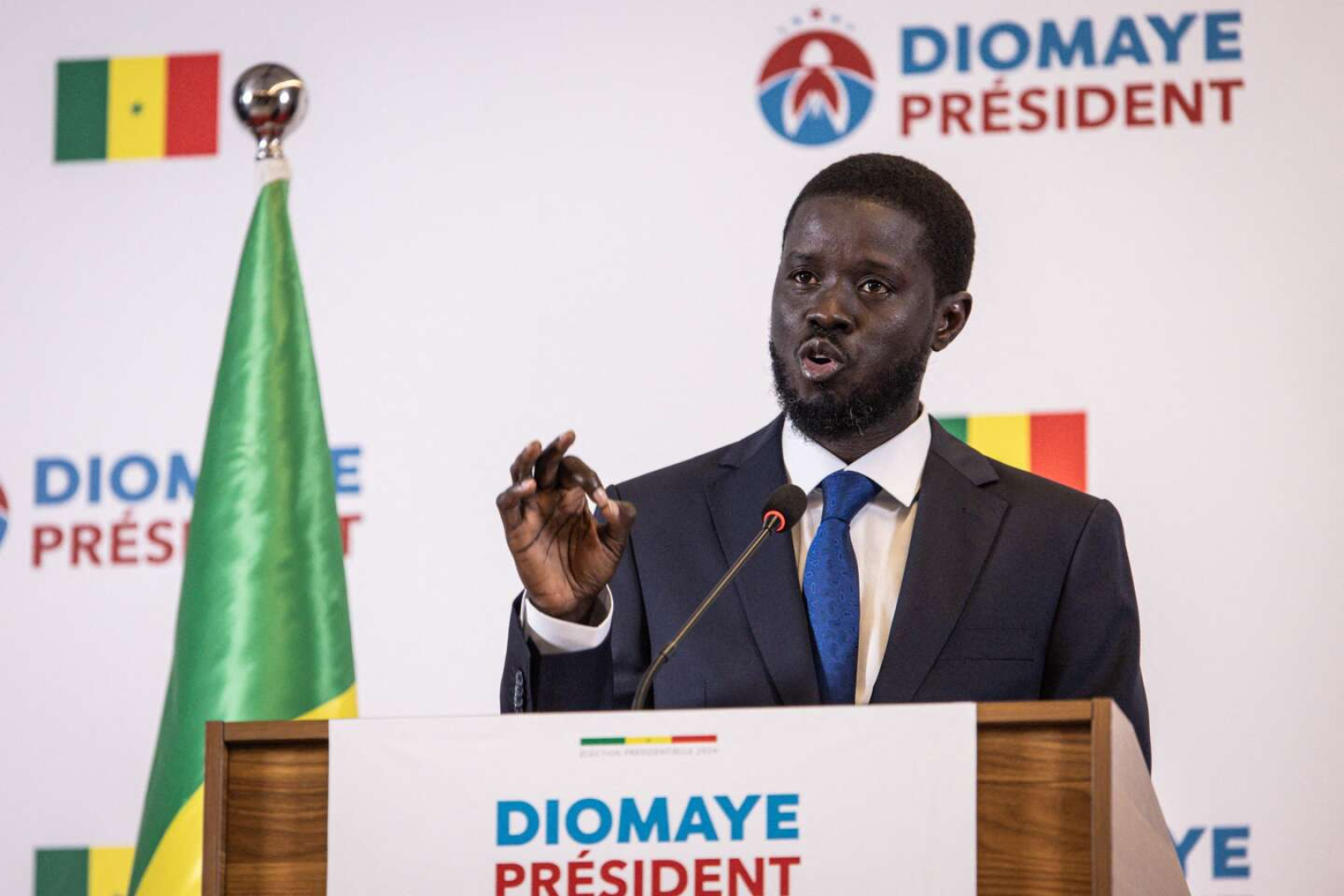 Faye Meets Macron as Senegal Seeks to Rebalance Ties With France